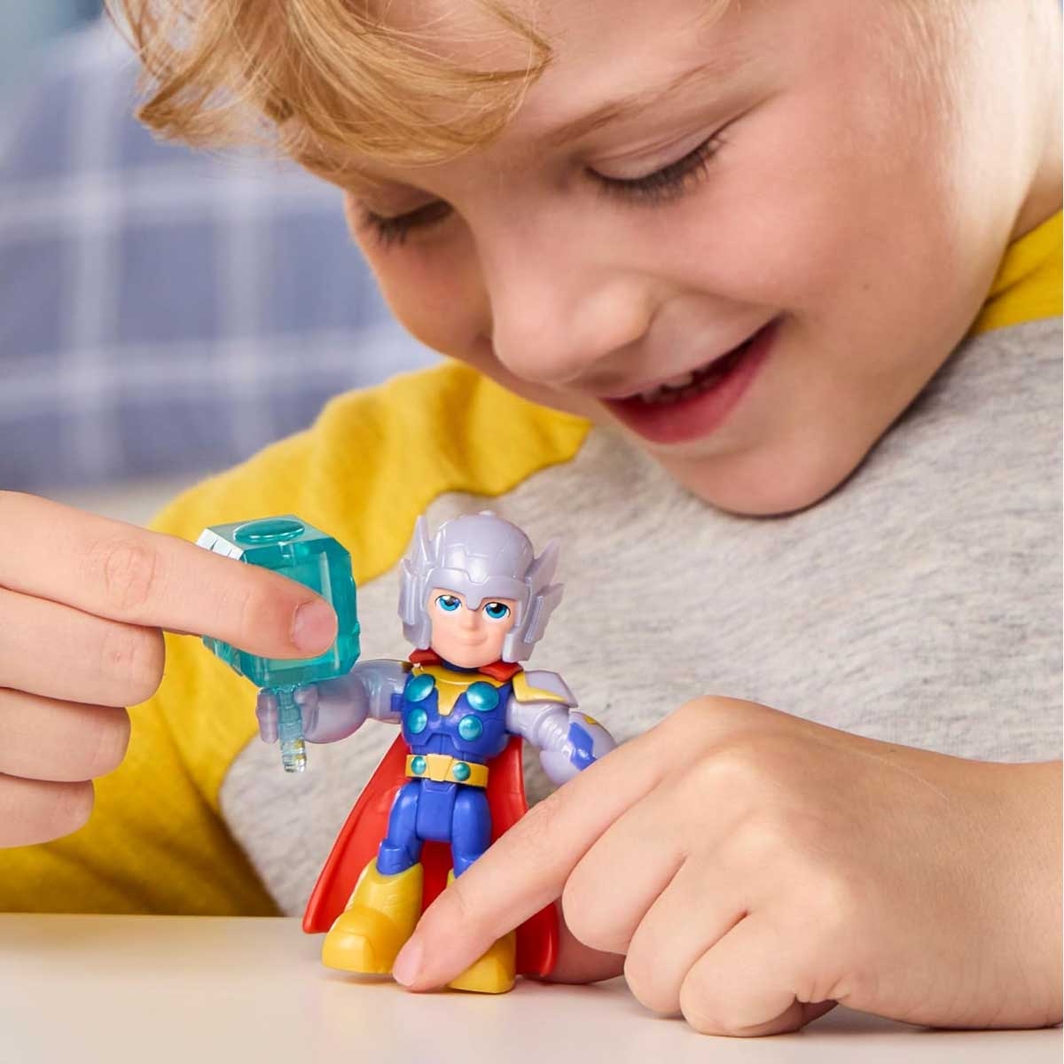 Marvel Iron Man & His Awesome Friends Thor Action Figure with Accessories Unisex, 3-4 Years