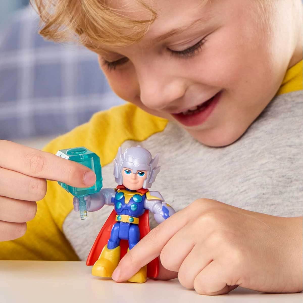 Marvel Iron Man & His Awesome Friends Thor Action Figure with Accessories Unisex, 3-4 Years