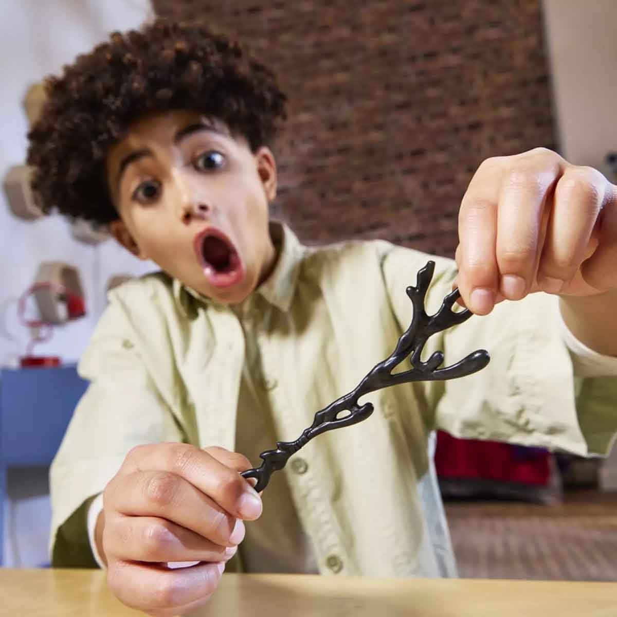 Spider-Man Marvel 4" Venom vs Web City Showdown Playset Unisex, 5-7 Years