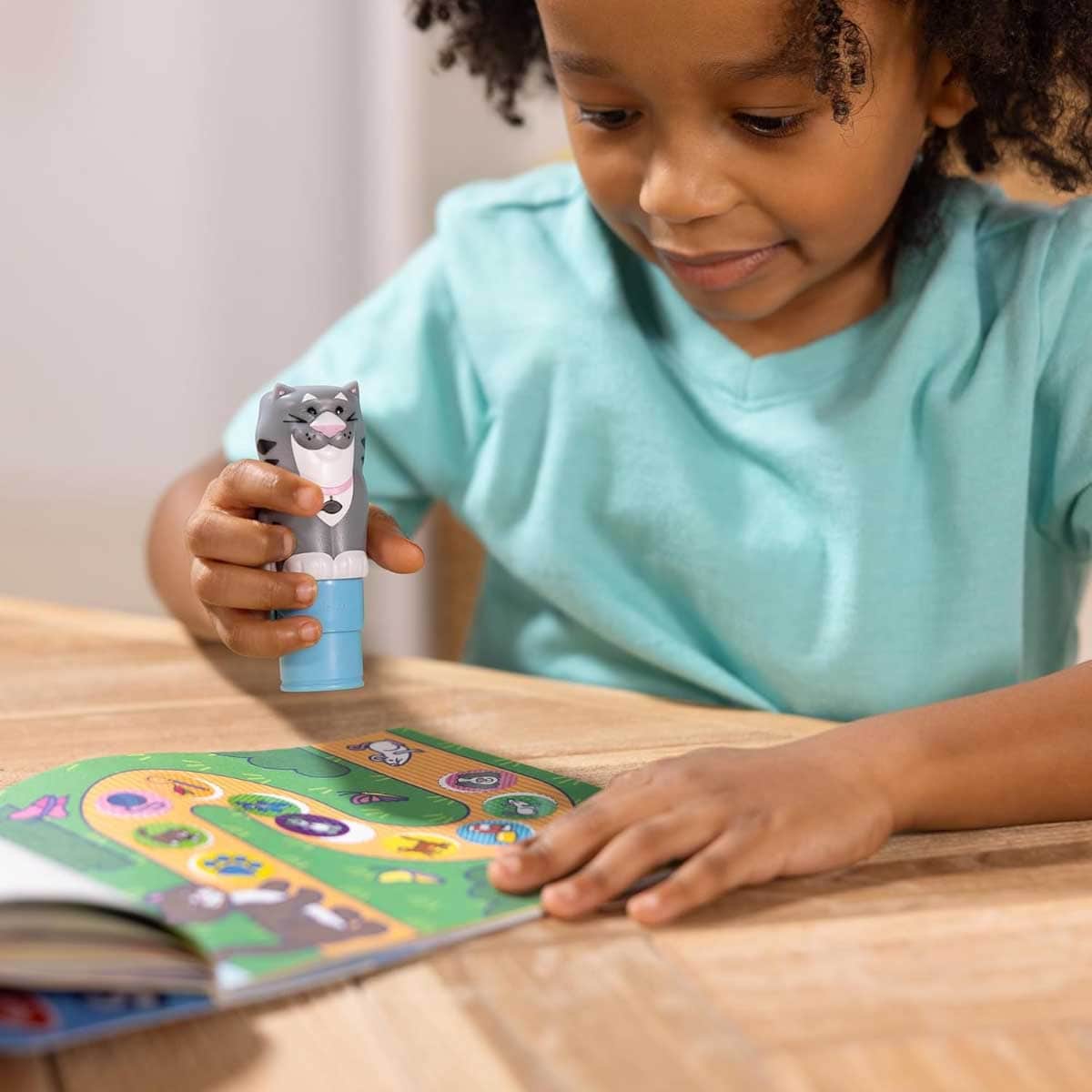Melissa & Doug 24-Page Sticker Wow! Cat Activity Pad & Sticker Stamper Set Unisex, 3-4 Years
