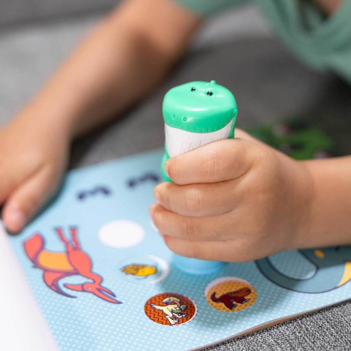 Melissa & Doug 24-Page Sticker Wow! Mini Activity Pad & Refill Stickers Set Unisex, 3-4 Years