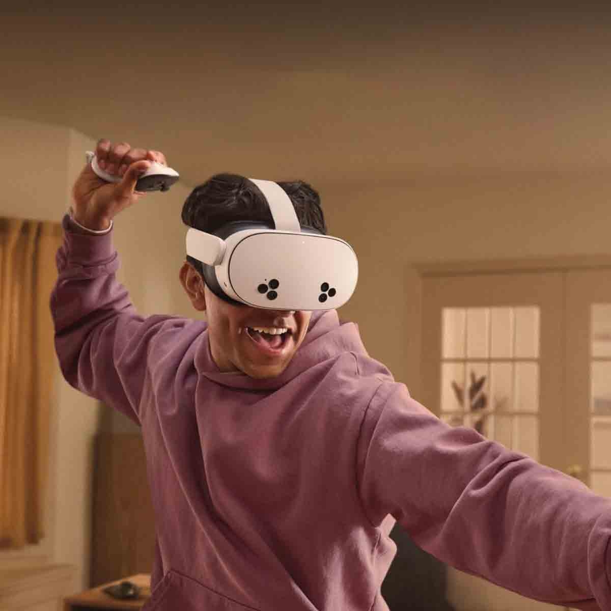 ميتا كويست نظارة واقع افتراضي 3S سعة 128 جيجابايت مع لعبة باتمان: شادو أوف آركام واشتراك تجريبي لمدة 3 أشهر في ميتا كويست بلس