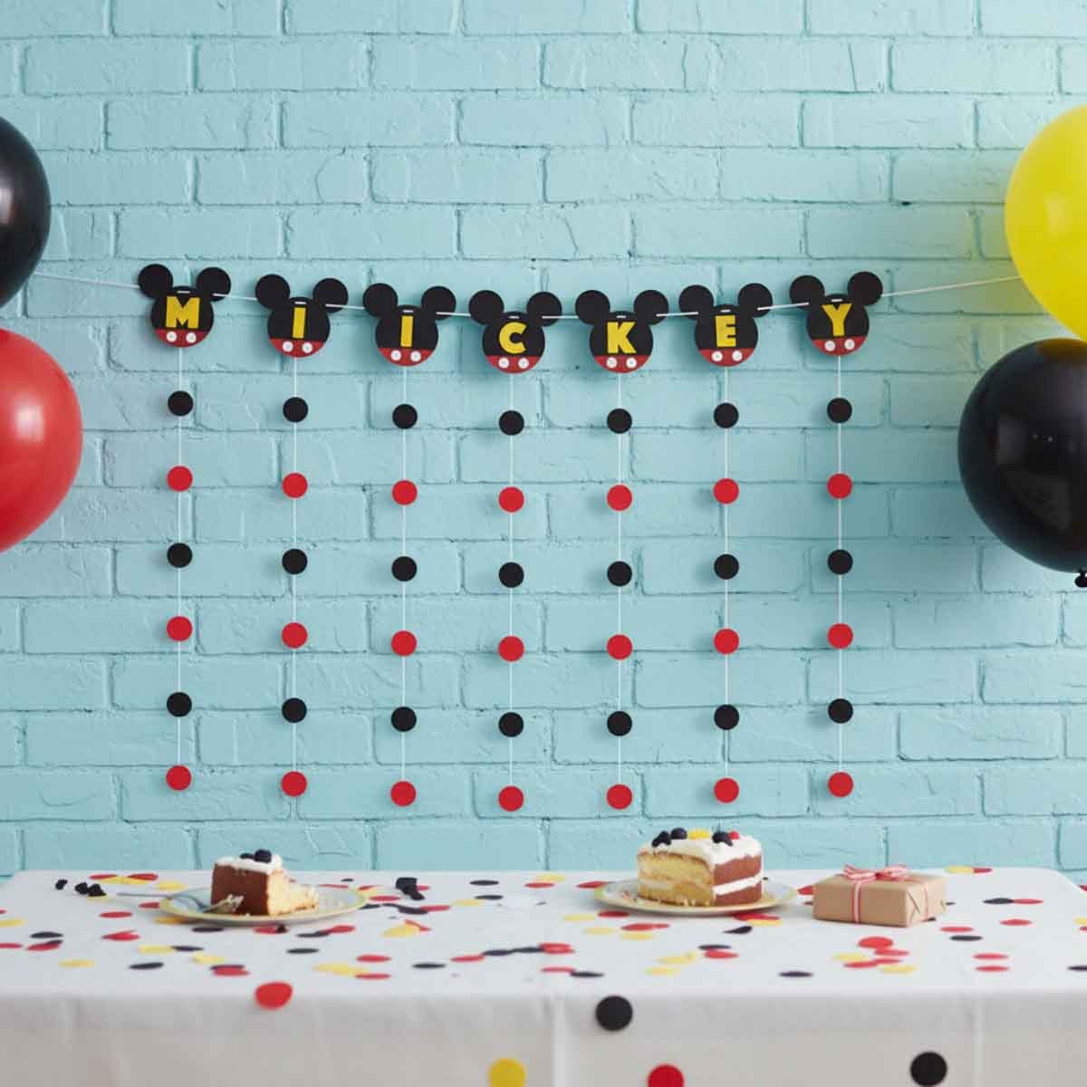 ميكي ماوس لافتة خيط فويل فوريفر