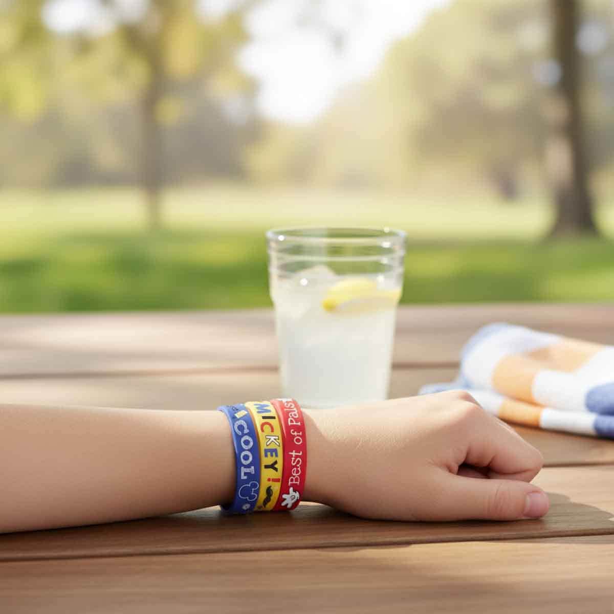 Mickey Mouse 6-Piece On The Go Rubber Bracelets Set