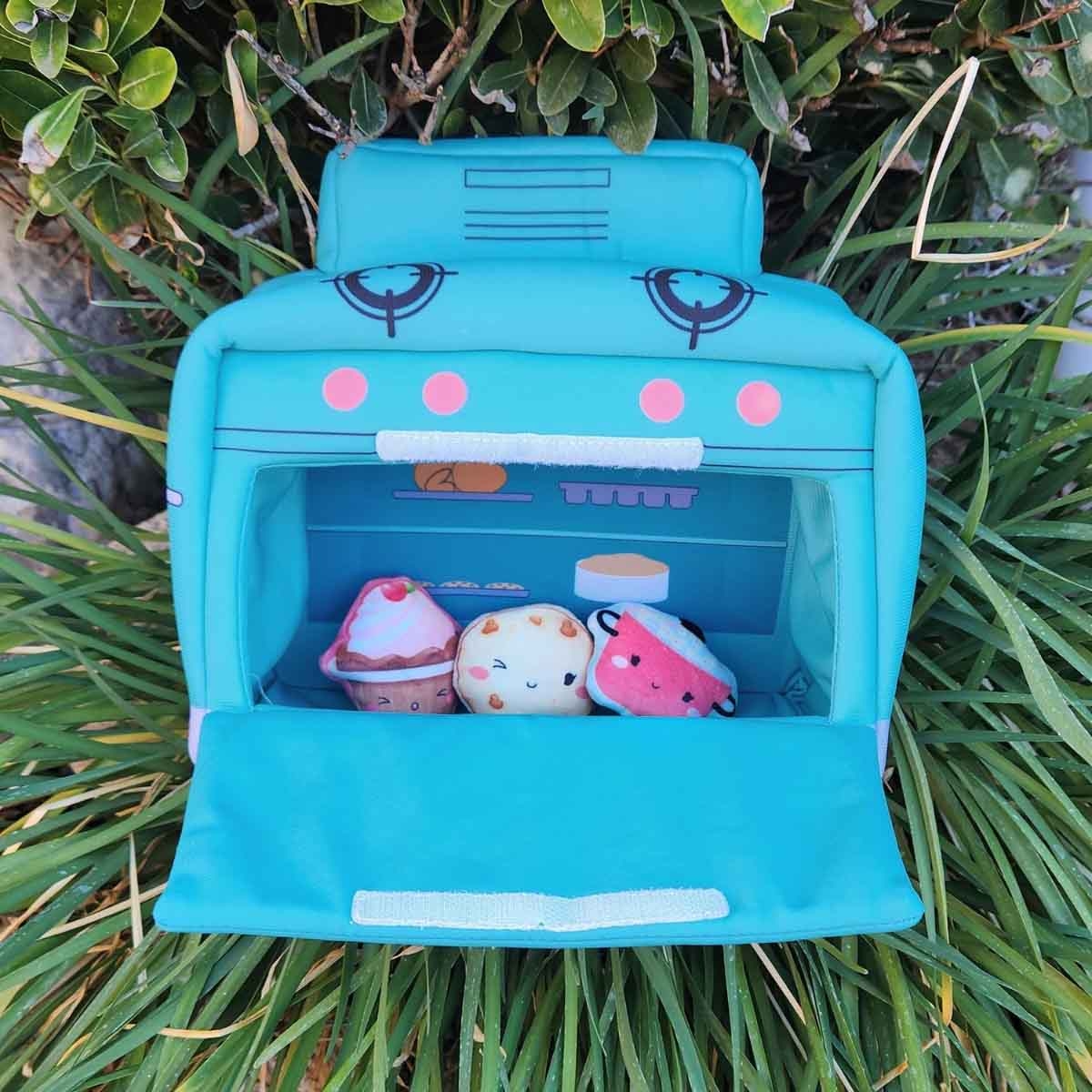 ميني مينز مجموعة دمية محشوة على شكل موقد مع حاويات للجنسين، 3-4 سنوات