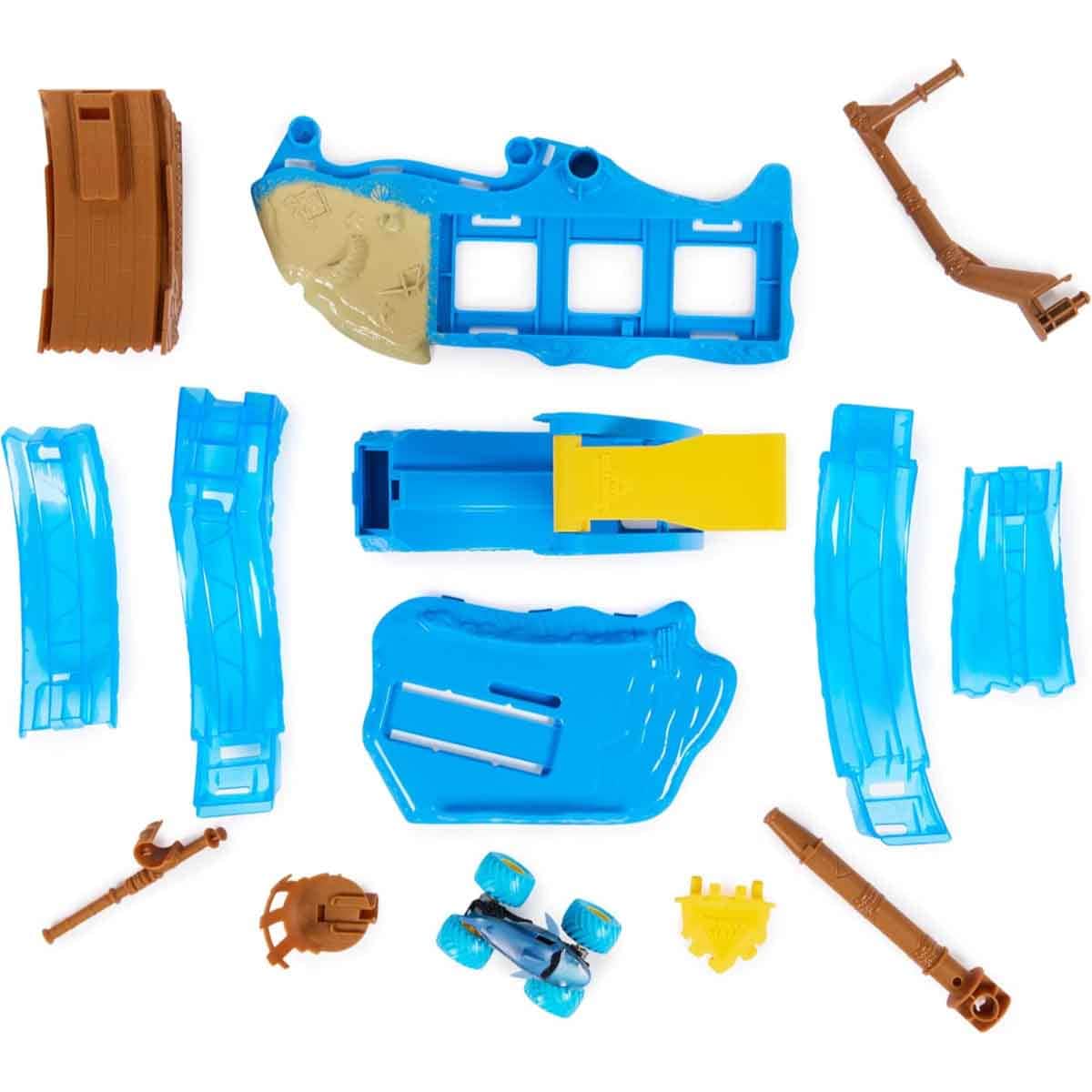 Monster Jam 1:64 Scale Loop of Doom Stunt Playset Unisex, 3-4 Years