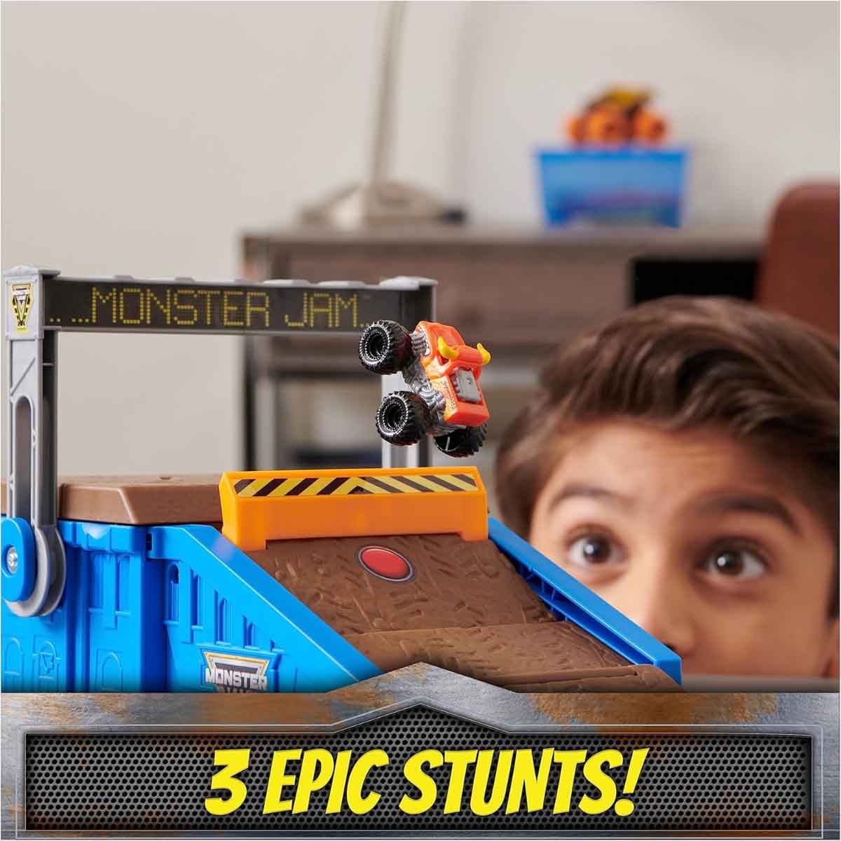 Monster Jam Mini Freestyle Flip Arena Playset Unisex, 3-4 Years