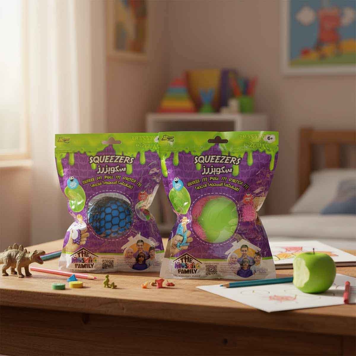 موشايا فاميلي كرة رغوية منوعة داخل شبكة من مجموعة سكويزرز للجنسين، من عمر 5-7 سنوات