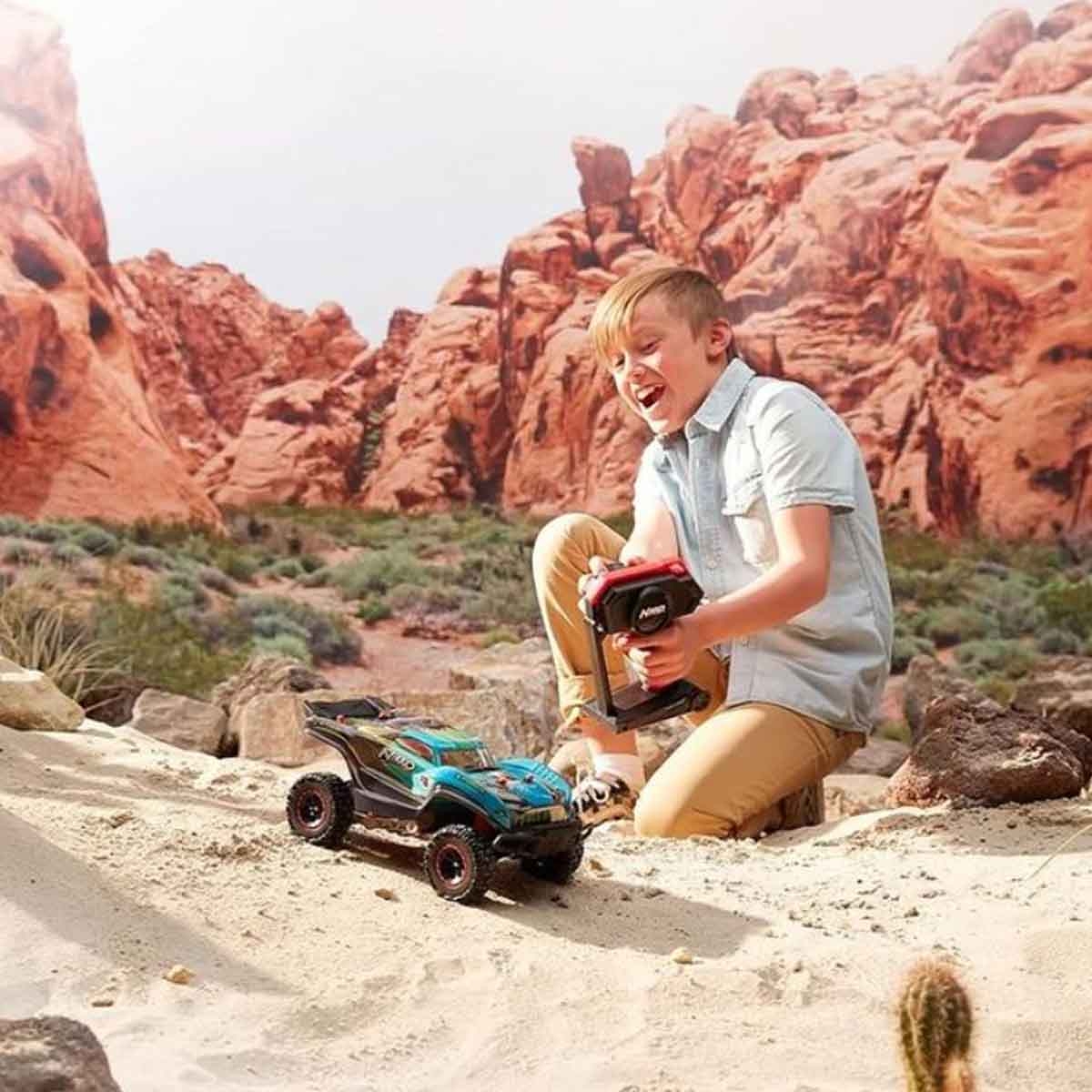 نييكو شاحنة إيليت 12 إنش بالريموت منوعة للأولاد، 8-10 سنوات