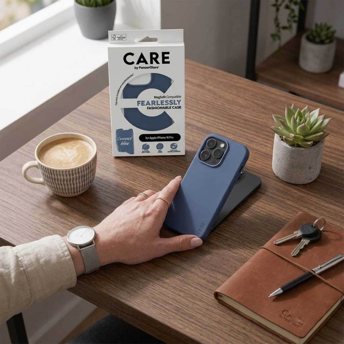 PanzerGlass Care Fashionable Case with MagSafe