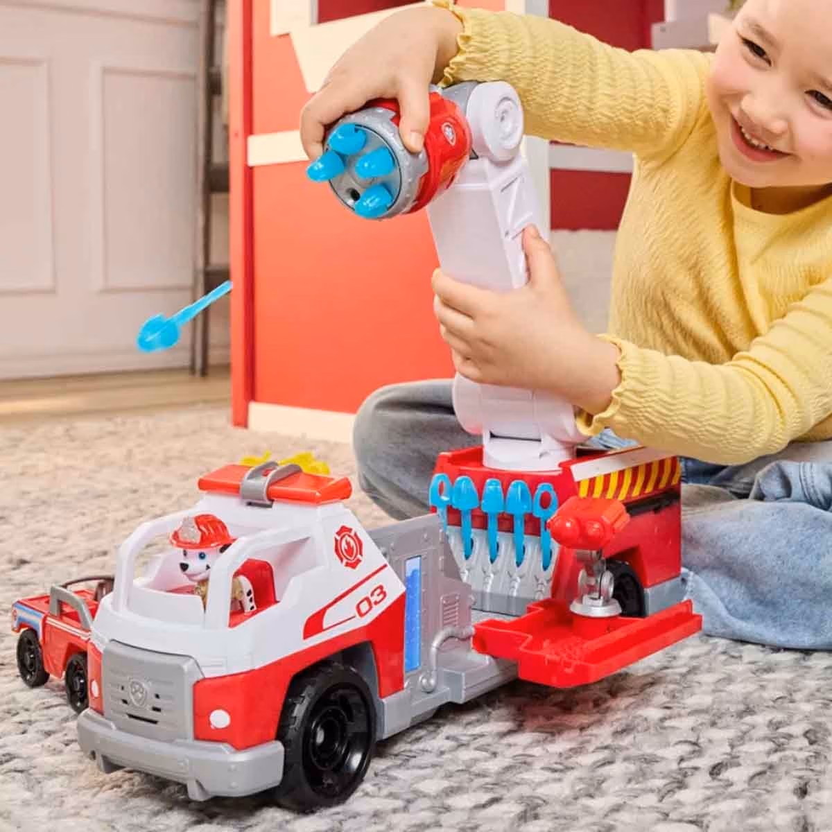 Paw Patrol Fire Rescue Deluxe Fire Truck Toy Vehicle Unisex, 3-4 Years