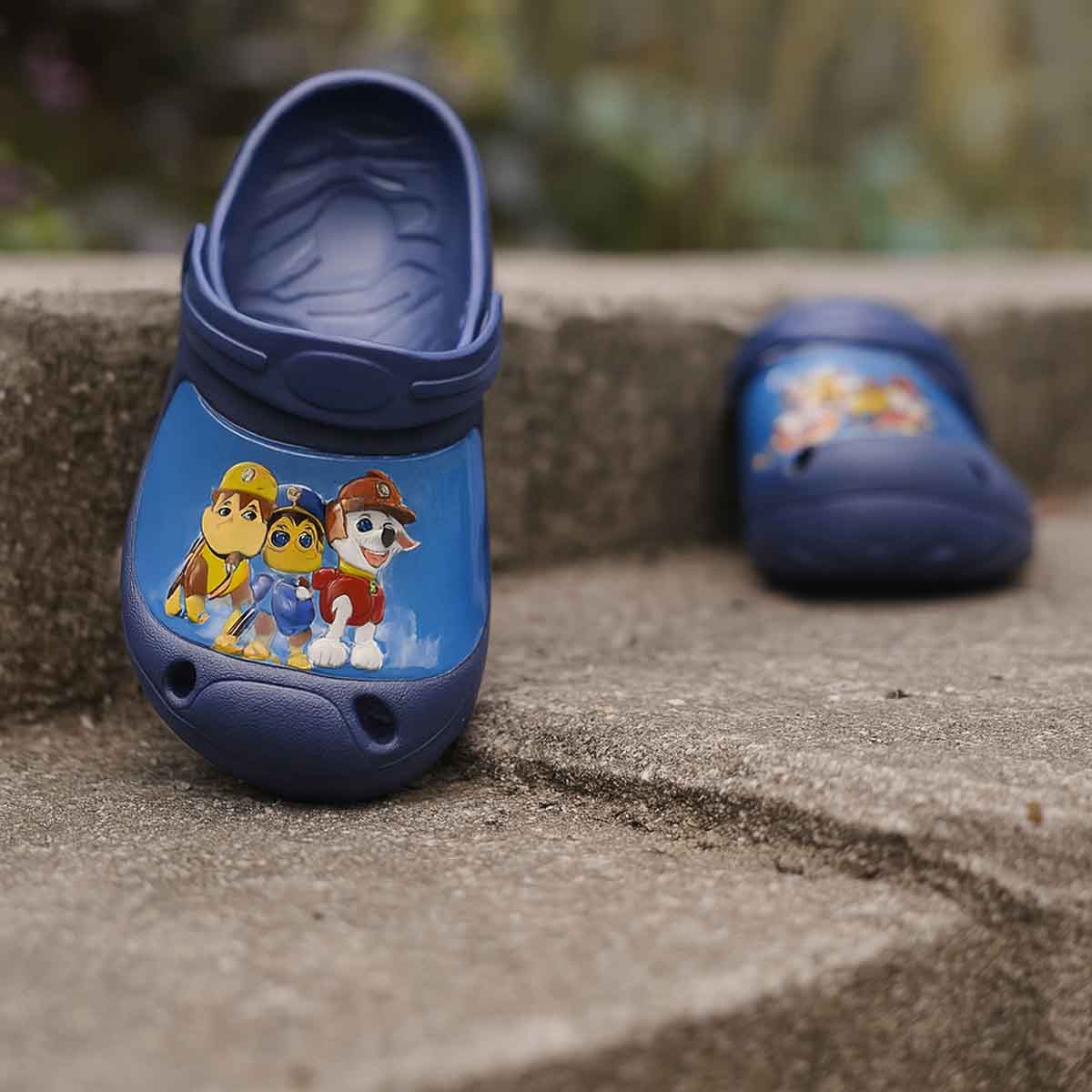 باو باترول صنادل خفيفة مريحة ومقاومة للماء للأطفال باللون الأزرق الداكن