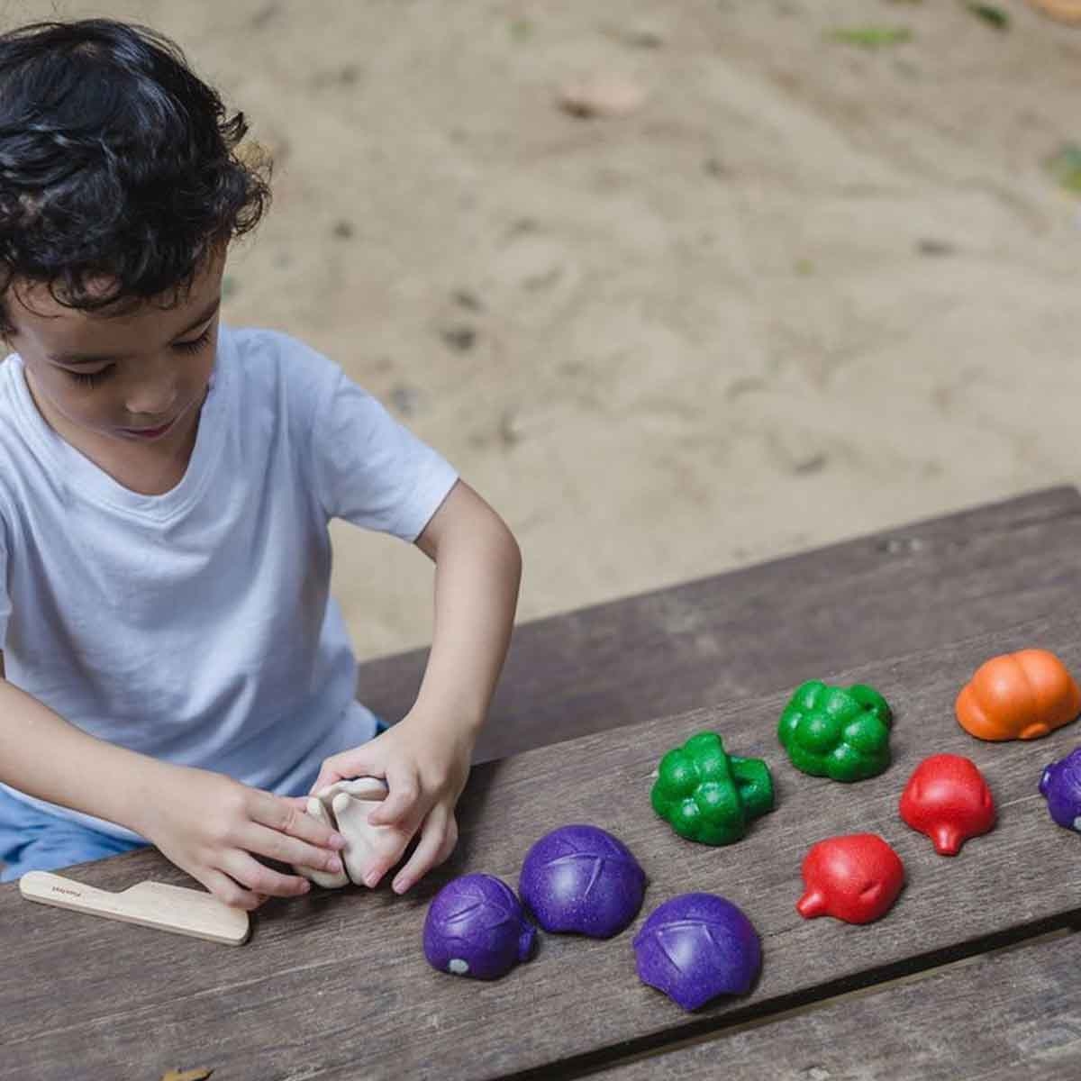 بلان تويز مجموعة خضروات خشبية بخمس ألوان، للجنسين، من عمر 3 إلى 4 سنوات
