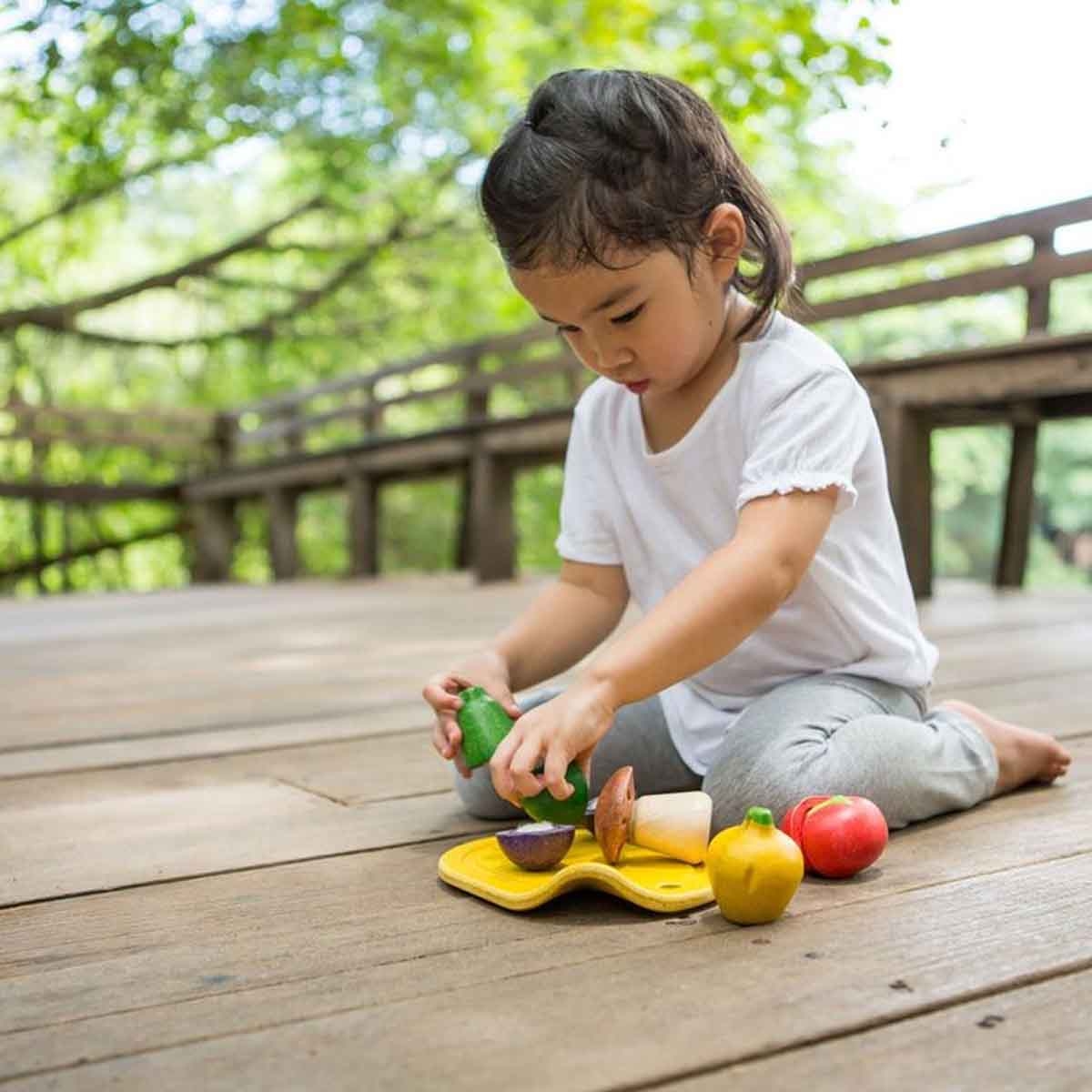 PlanToys Wooden Assorted Vegetable Set Unisex, 3-4 Years