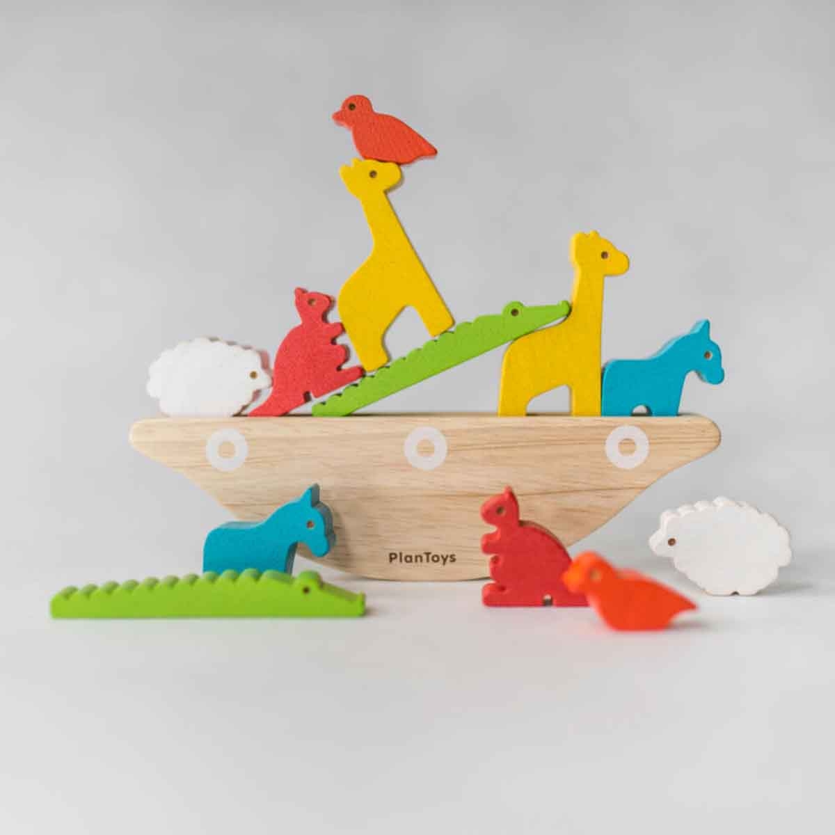 بلان تويز لعبة قارب توازن خشبية من مكعبات للجنسين 3 - 4 سنوات