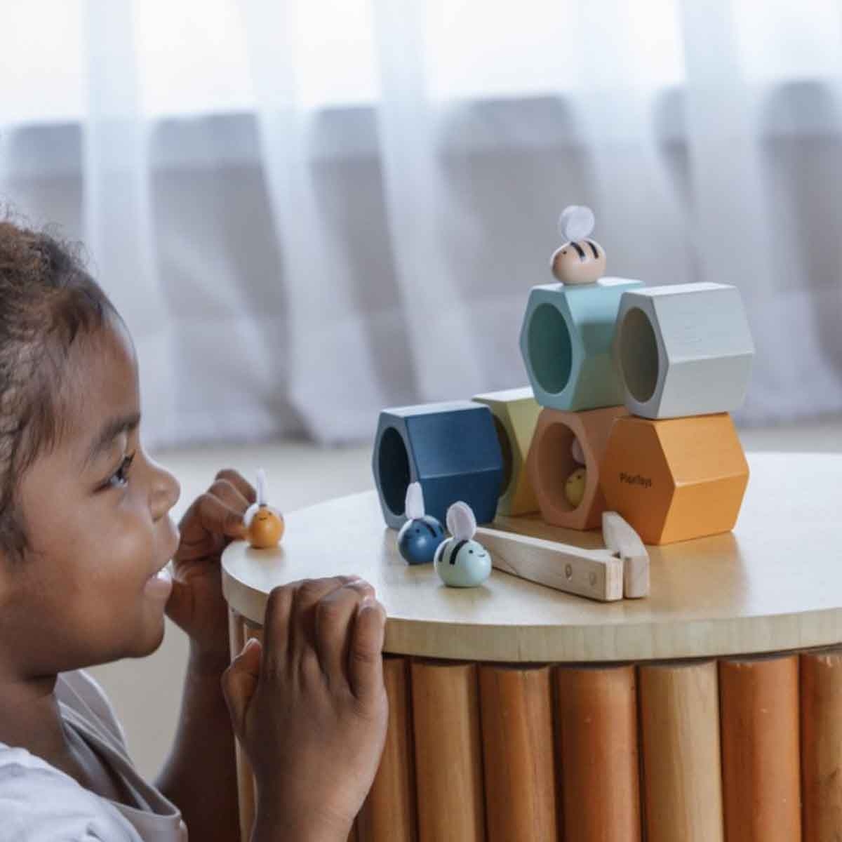 بلان تويز لعبة خلايا نحل وبستان خشبية من مكعبات للجنسين 3 - 4 سنوات