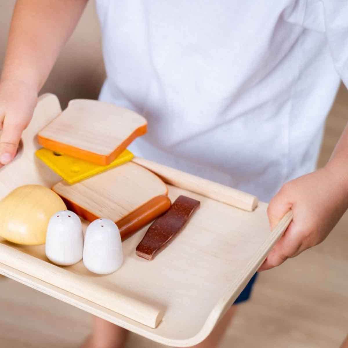PlanToys Wooden Breakfast Menu Play Kitchen Toys Unisex, 3-4 Years