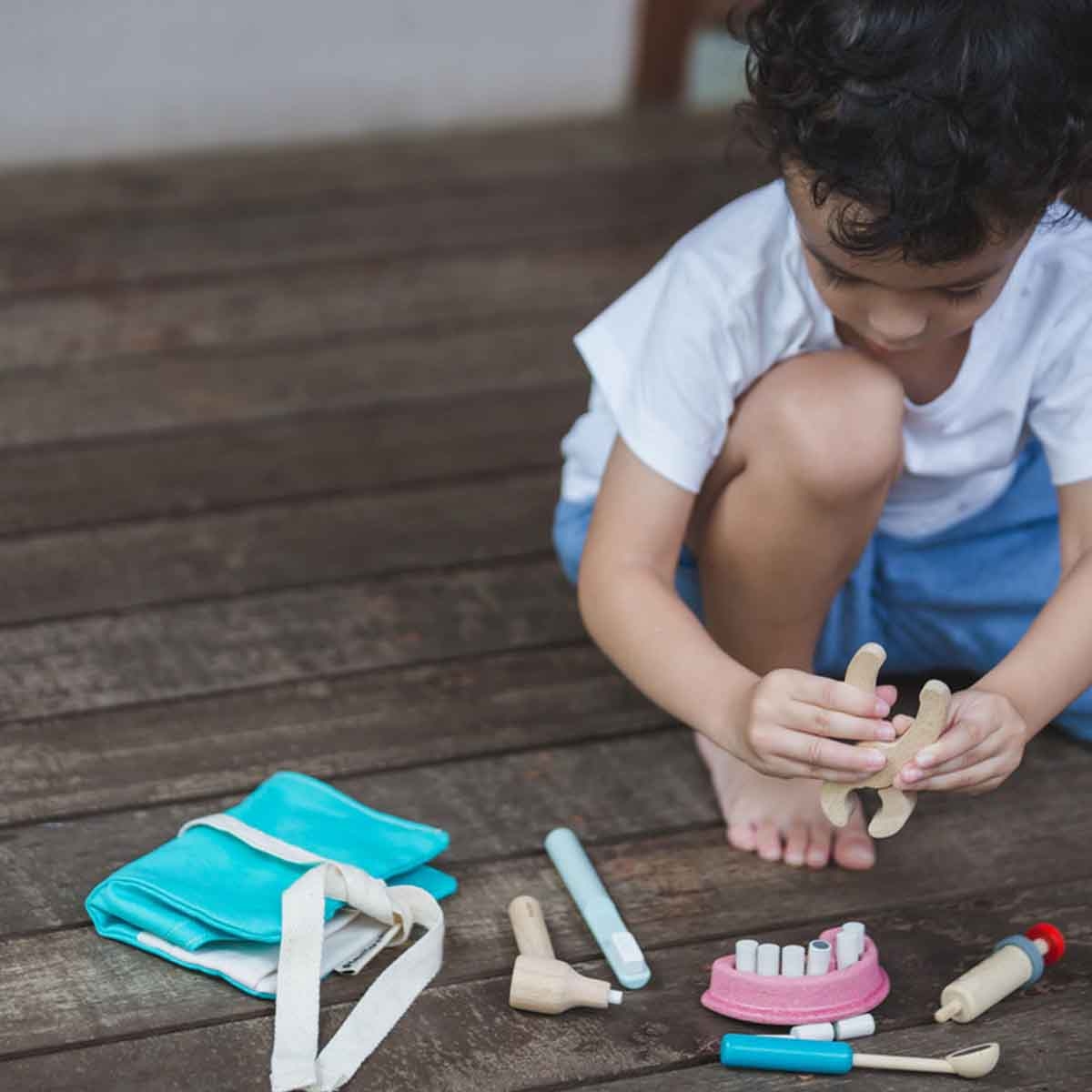 PlanToys Wooden Dentist Set Unisex, 3-4 Years