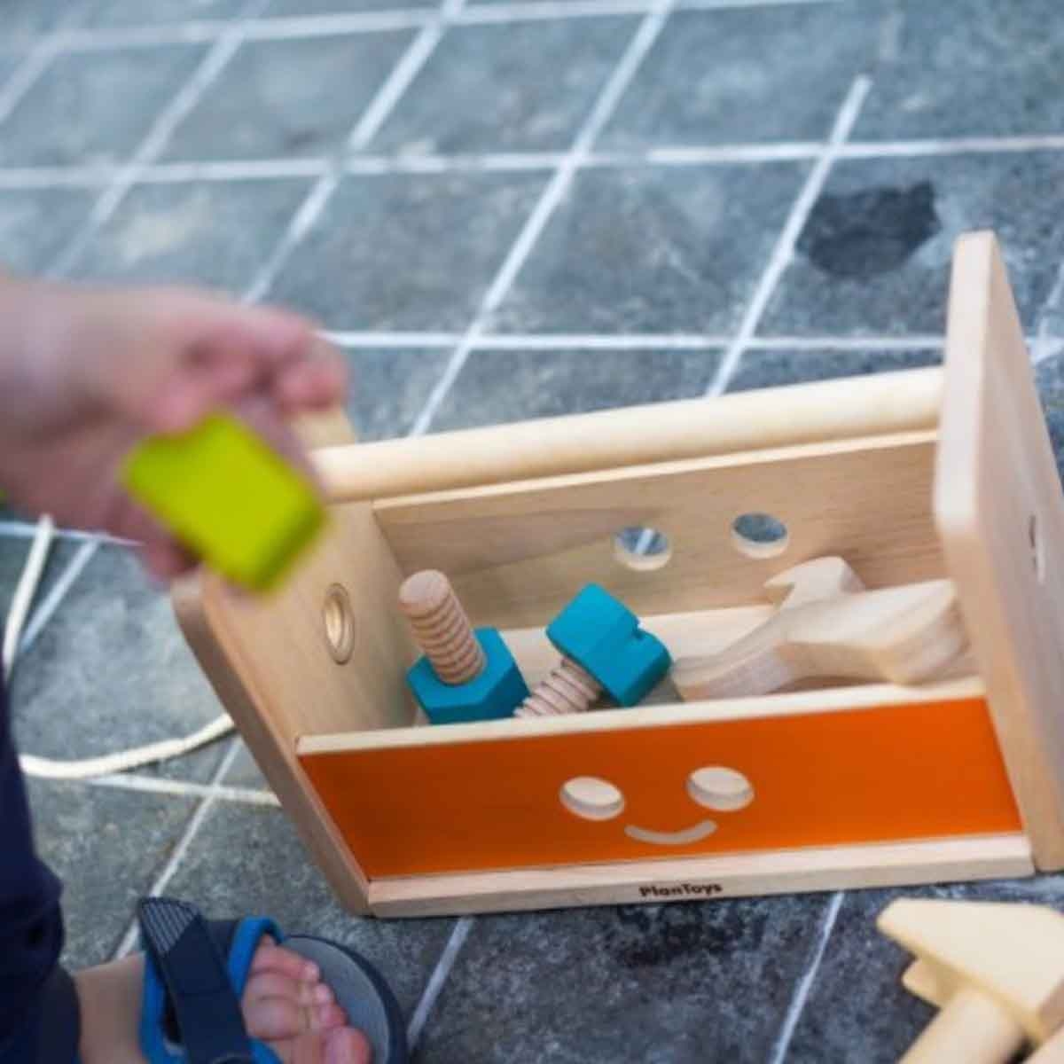 بلان تويز صندوق أدوات روبوت خشبي، للجنسين، من عمر 3 إلى 4 سنوات