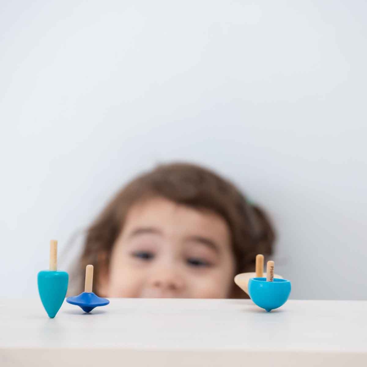 بلان تويز لعبة دوّامات خشبية، للجنسين، من عمر 3 إلى 4 سنوات