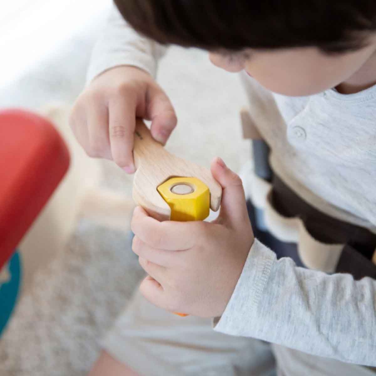 PlanToys Wooden Tool Belt Unisex, 3-4 Years