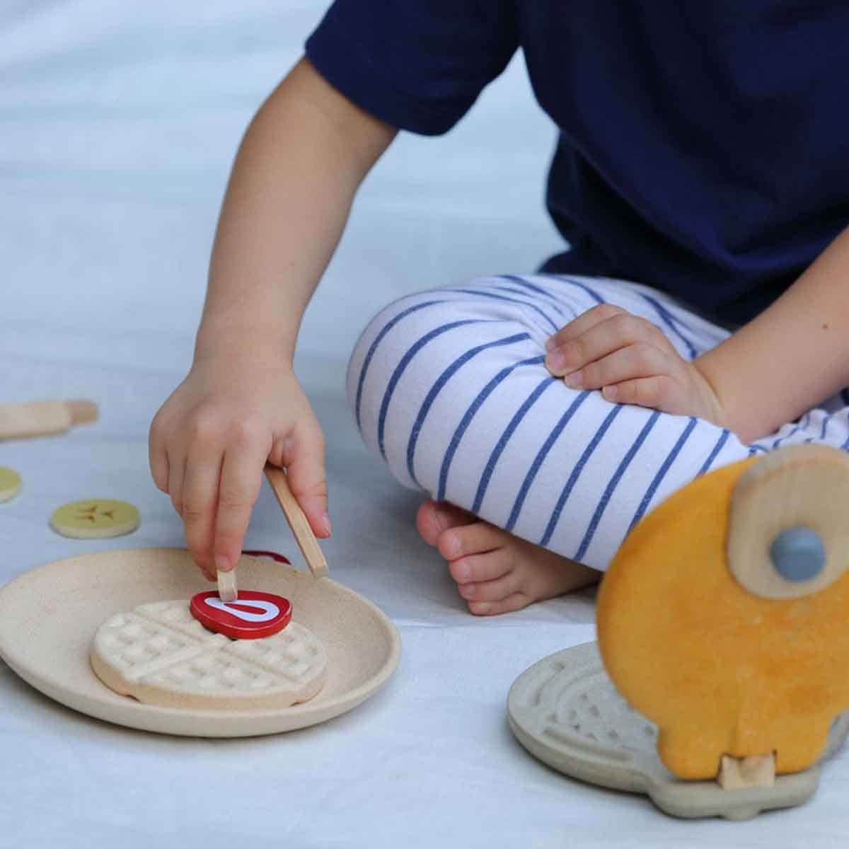 PlanToys Wooden Waffle Set Unisex, 3-4 Years
