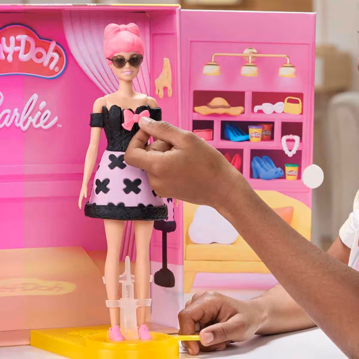Play-Doh Barbie Fashion Show Playset Girls, 5-7 Years