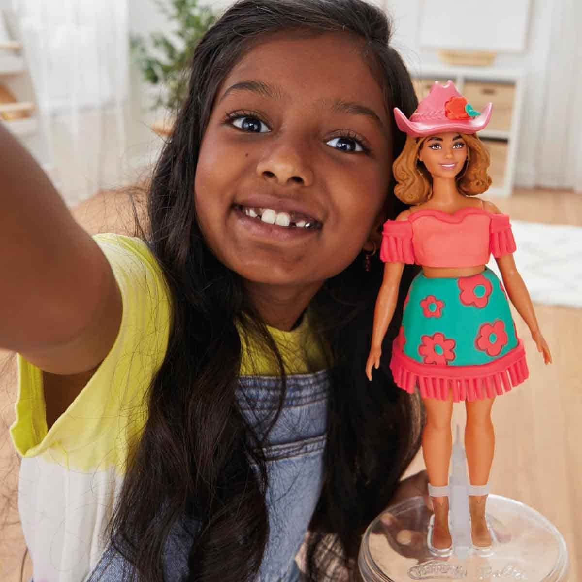 Play-Doh Barbie Flowers & Fringe Doll Set Girls, 5-7 Years