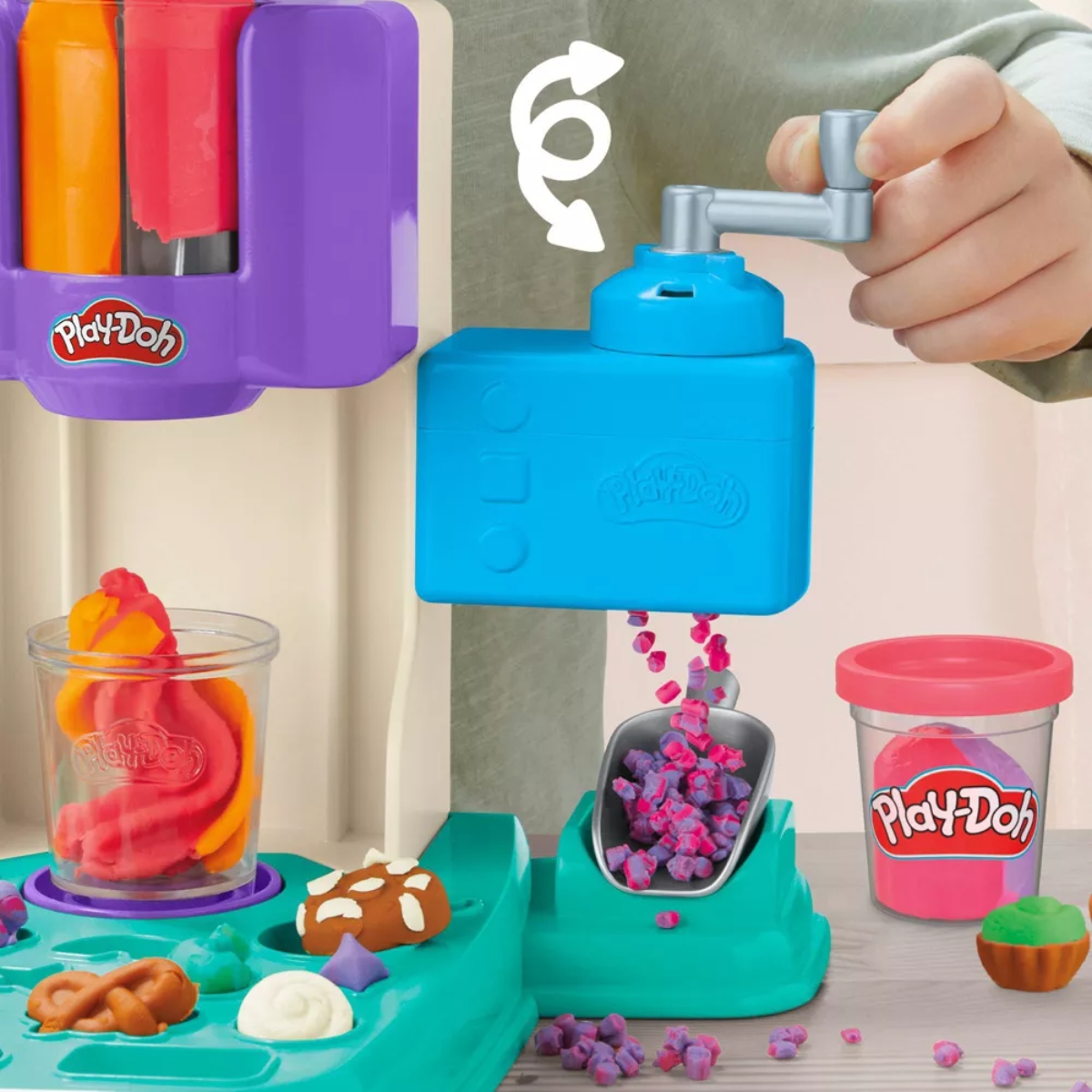 Play-Doh Colourful Rainbow Ice Cream Maker Playset Unisex, 3-4 Years