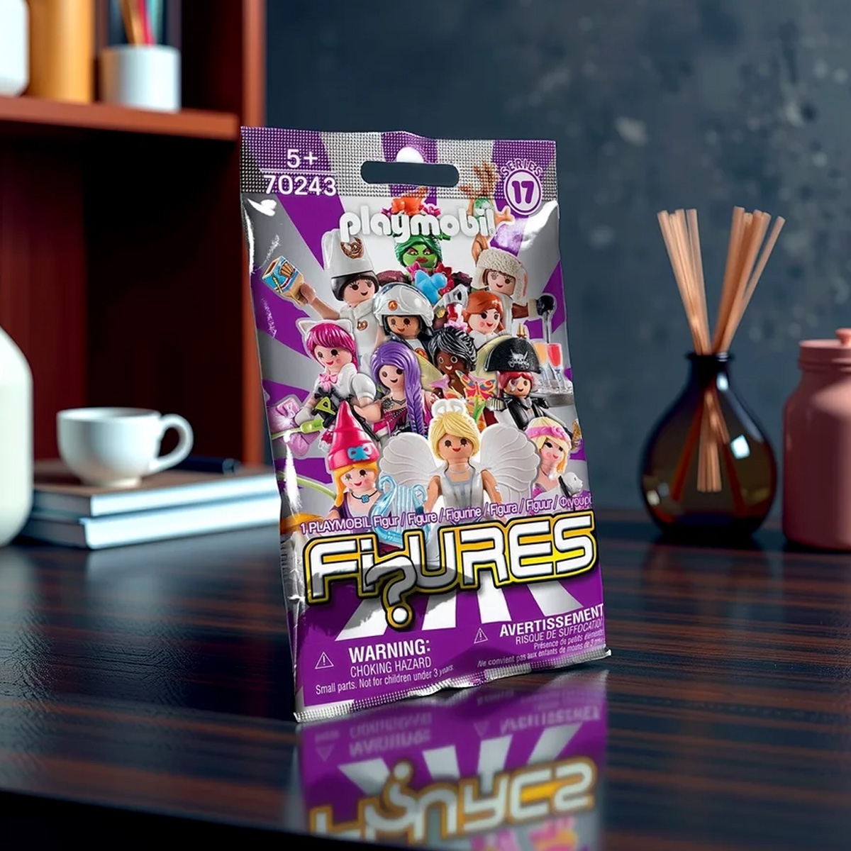 Playmobil Series 17 Assorted Girl Figure Unisex, 5-7 Years