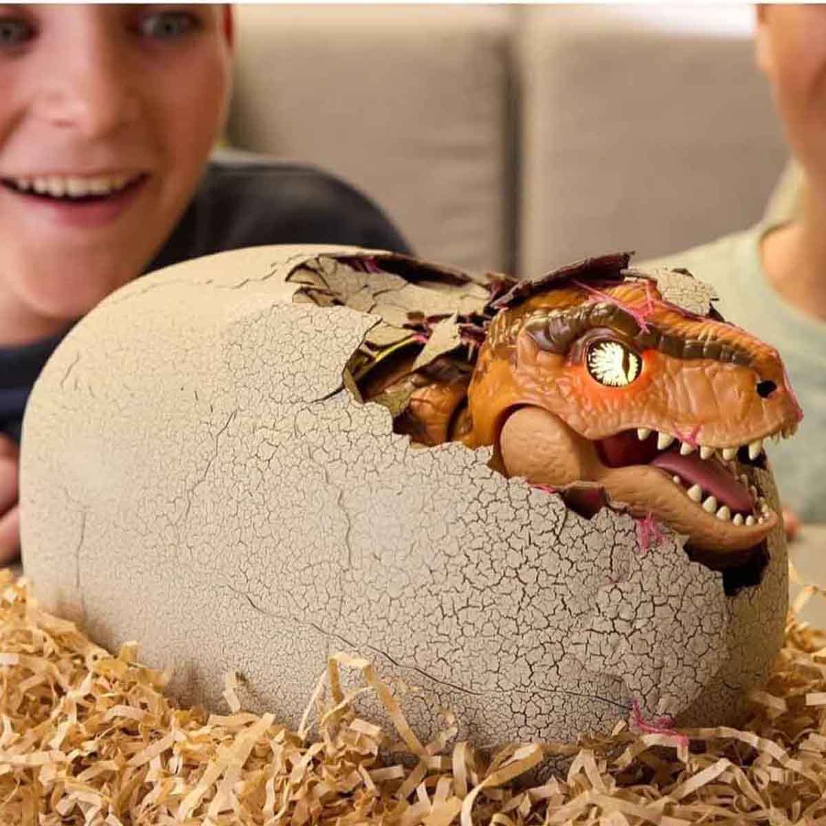 برايمال هاتش مجموعة ديناصور فقس من عالم جوراسيك، للأولاد، 5-7 سنوات