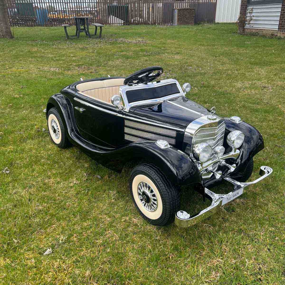 Rayfun Mercedes A200 TYP 540K Ride-On Car Unisex, 3-4 Years