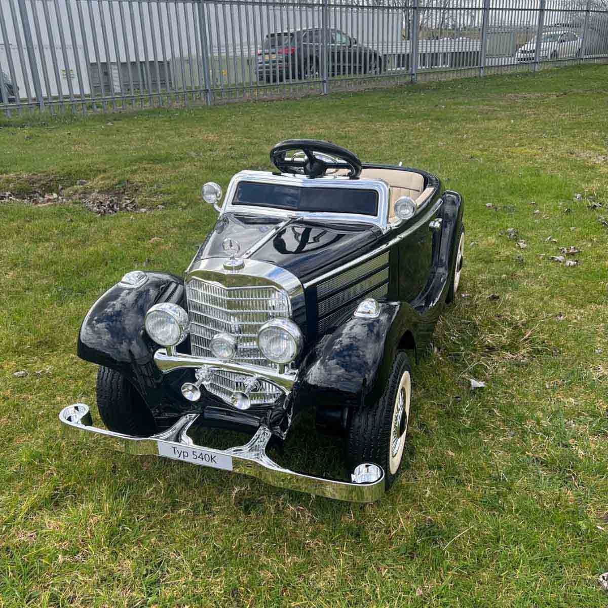 Rayfun Mercedes A200 TYP 540K Ride-On Car Unisex, 3-4 Years