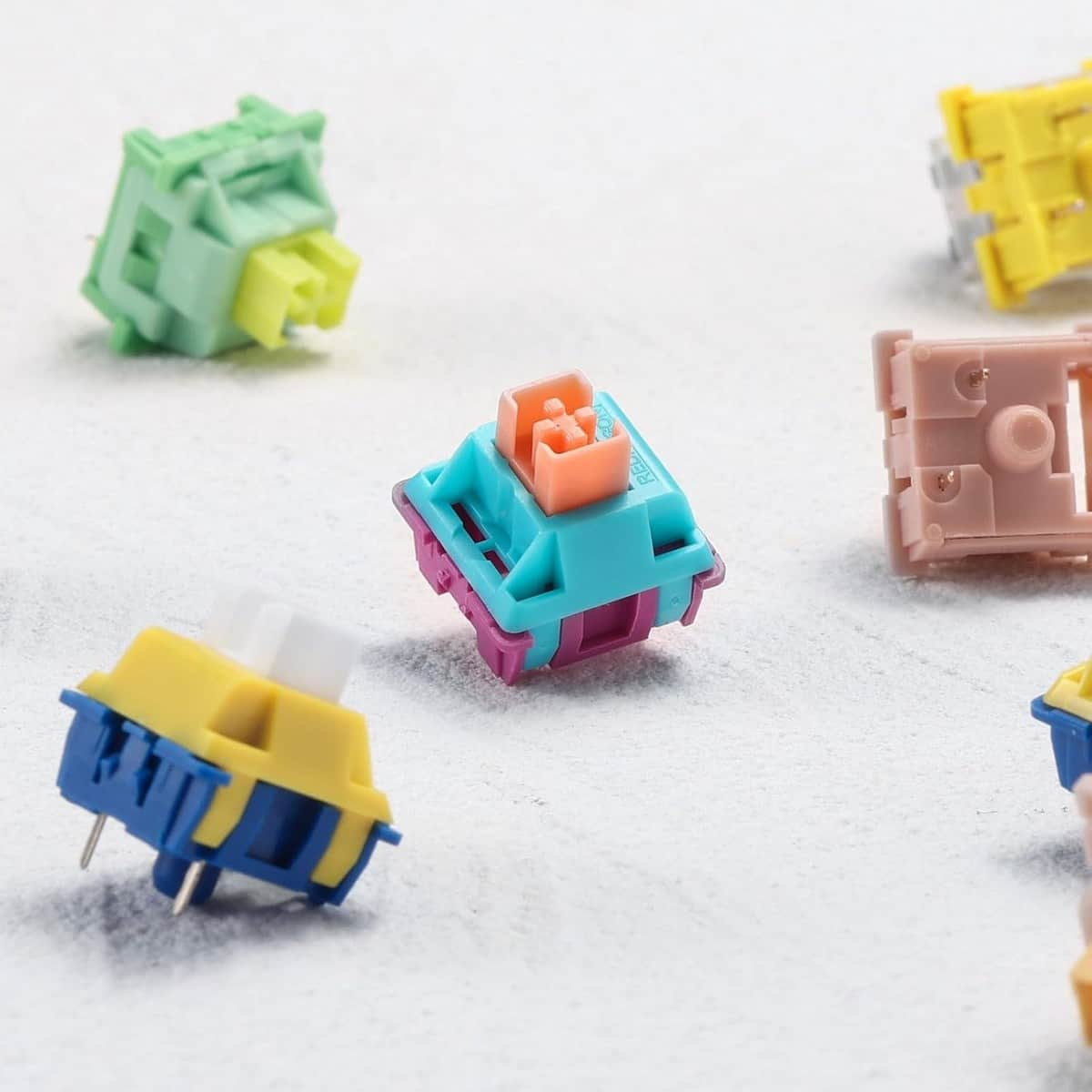 Redragon 24-Piece Bullet-R Mechanical Keyboard Switch Set