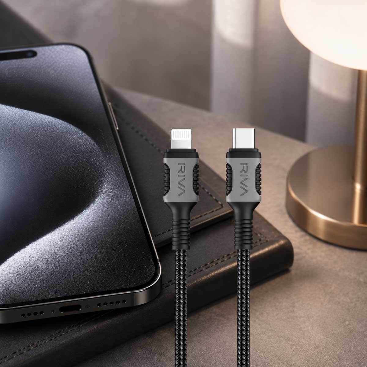 ريفا كابل شحن RV1-R145 من USB-C إلى لايتنينج بقدرة 35W