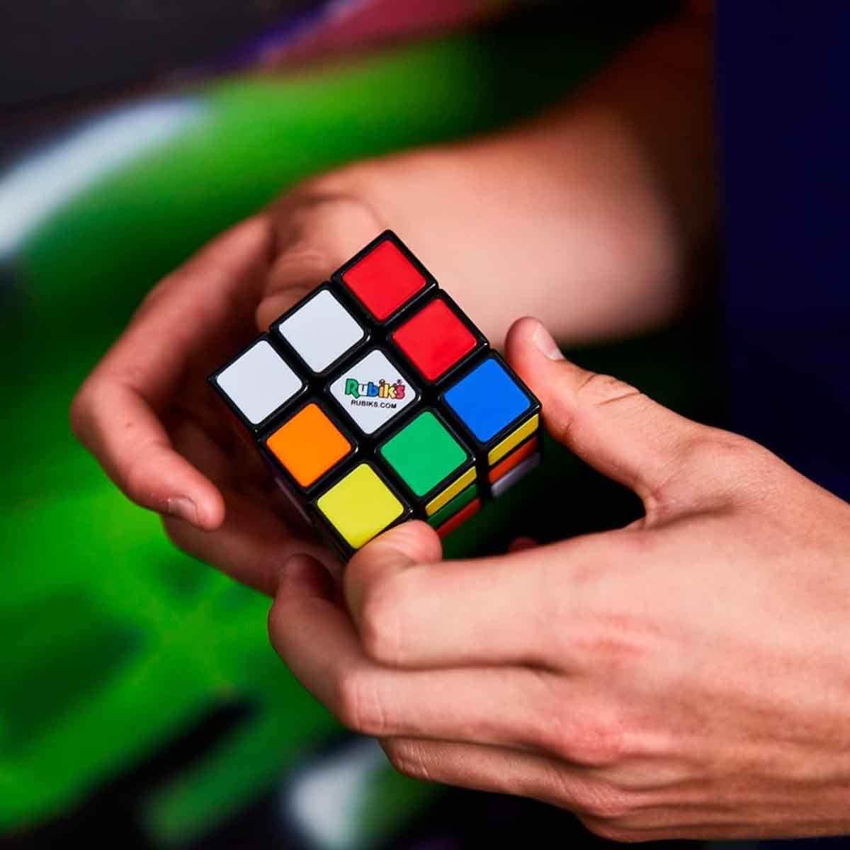 Rubiks 3x3 The Original Classic Cube Brain Teaser Unisex, 8-10 Years