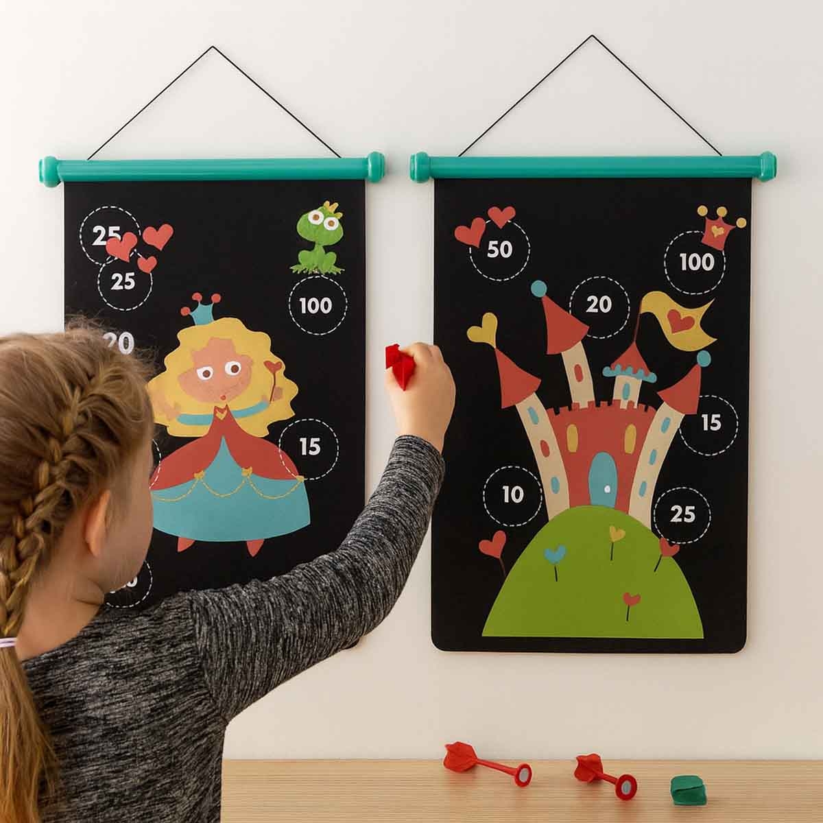 سكرتش يوروب لوحة سهام مغناطيسية أميرة مع سهام للجنسين 5 - 7 سنوات