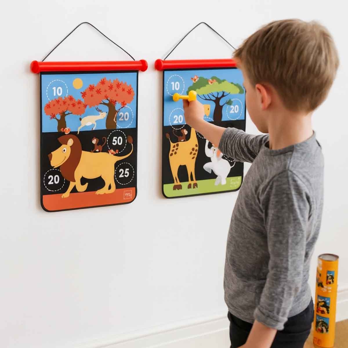Scratch Europe Safari Magnetic Dart Board with Darts Unisex, 5-7 Years