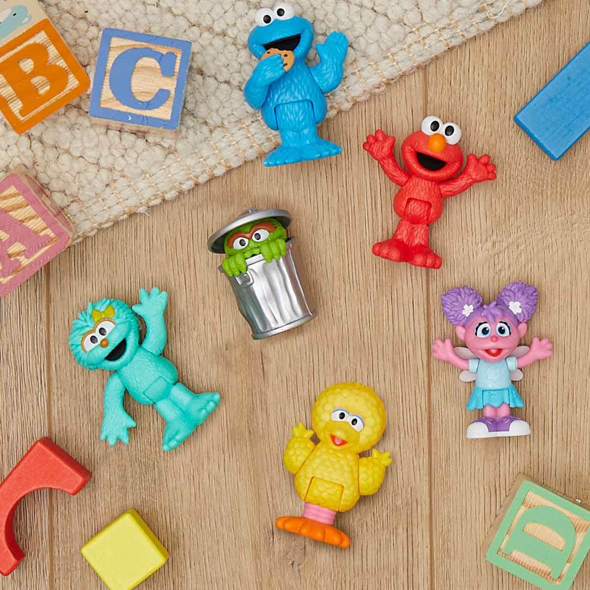 Sesame Street 6-Piece Neighborhood Friends Action Figure Set Unisex, 3-4 Years