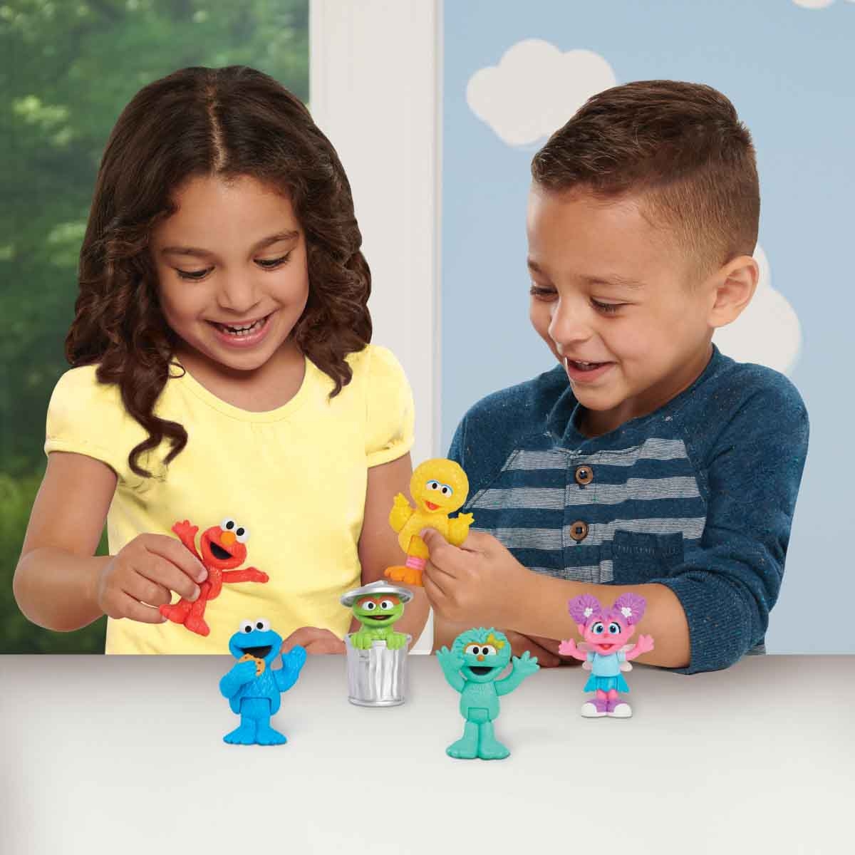 Sesame Street 6-Piece Neighborhood Friends Action Figure Set Unisex, 3-4 Years