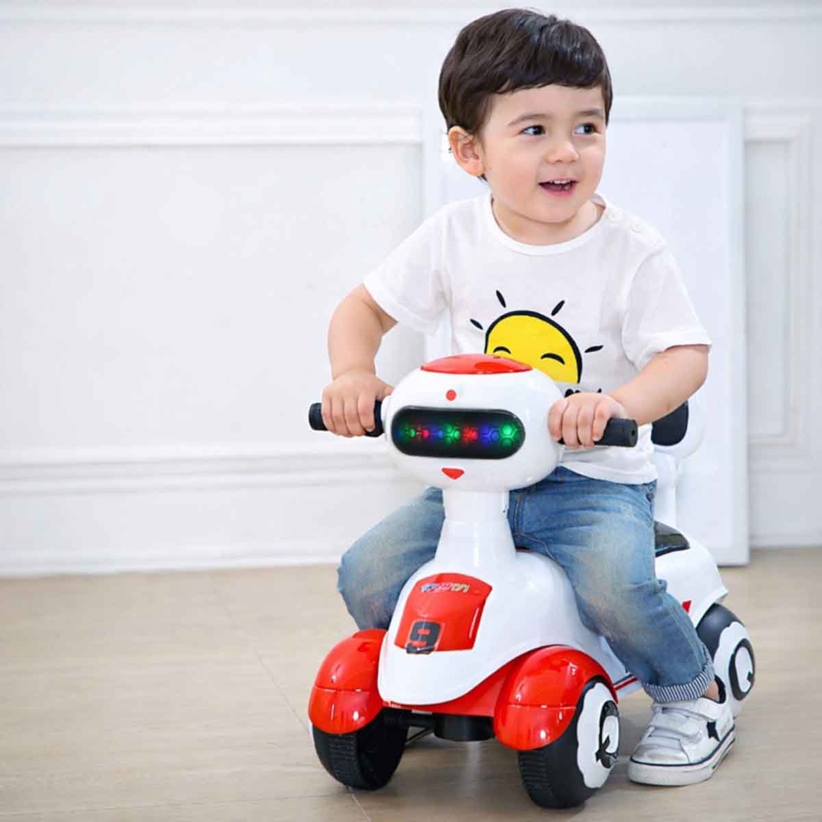 ستارمارز سيارة ركوب يدوية بتصميم روبوت للأطفال للجنسين، 3-4 سنوات