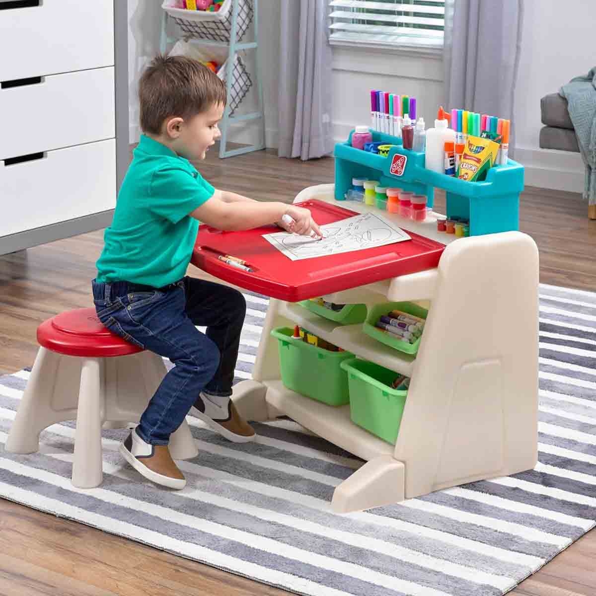Step2 Flip & Doodle Easel Desk with Stool Unisex, 3-4 Years