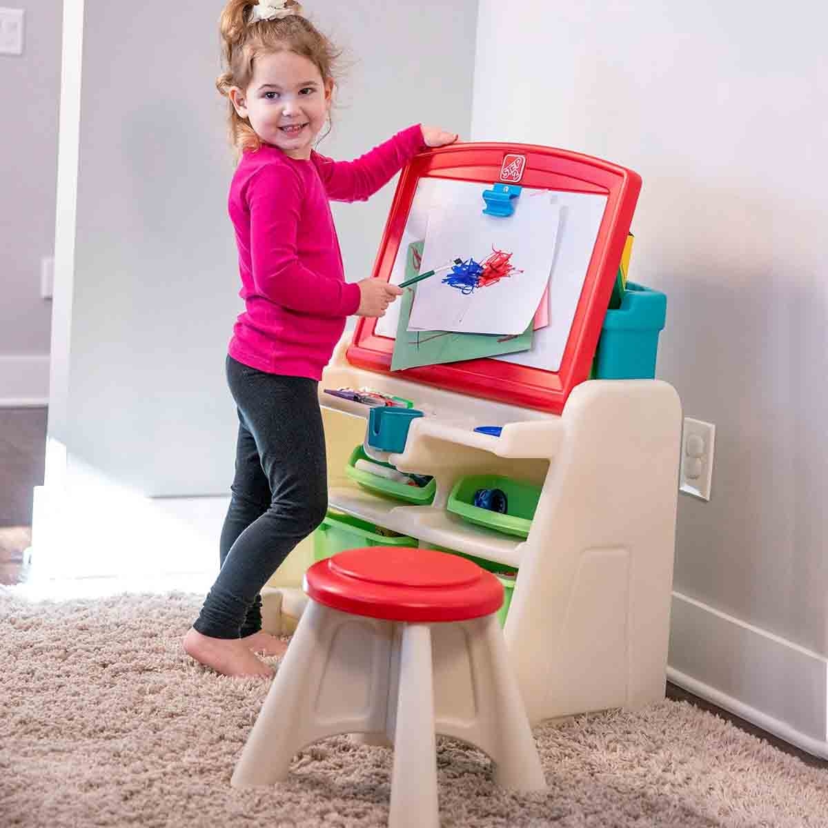 Step2 Flip & Doodle Easel Desk with Stool Unisex, 3-4 Years
