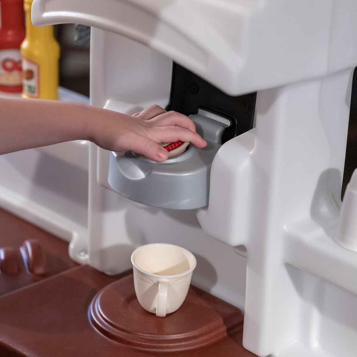 Step2 Fun with Friends Kitchen Playset Unisex, 3-4 Years