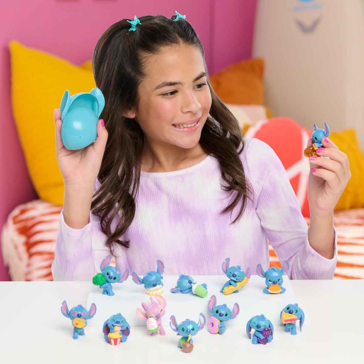 Disney Stitch Collectible Mini Feed Me Assorted S3 Action Figure Unisex, 3-4 Years