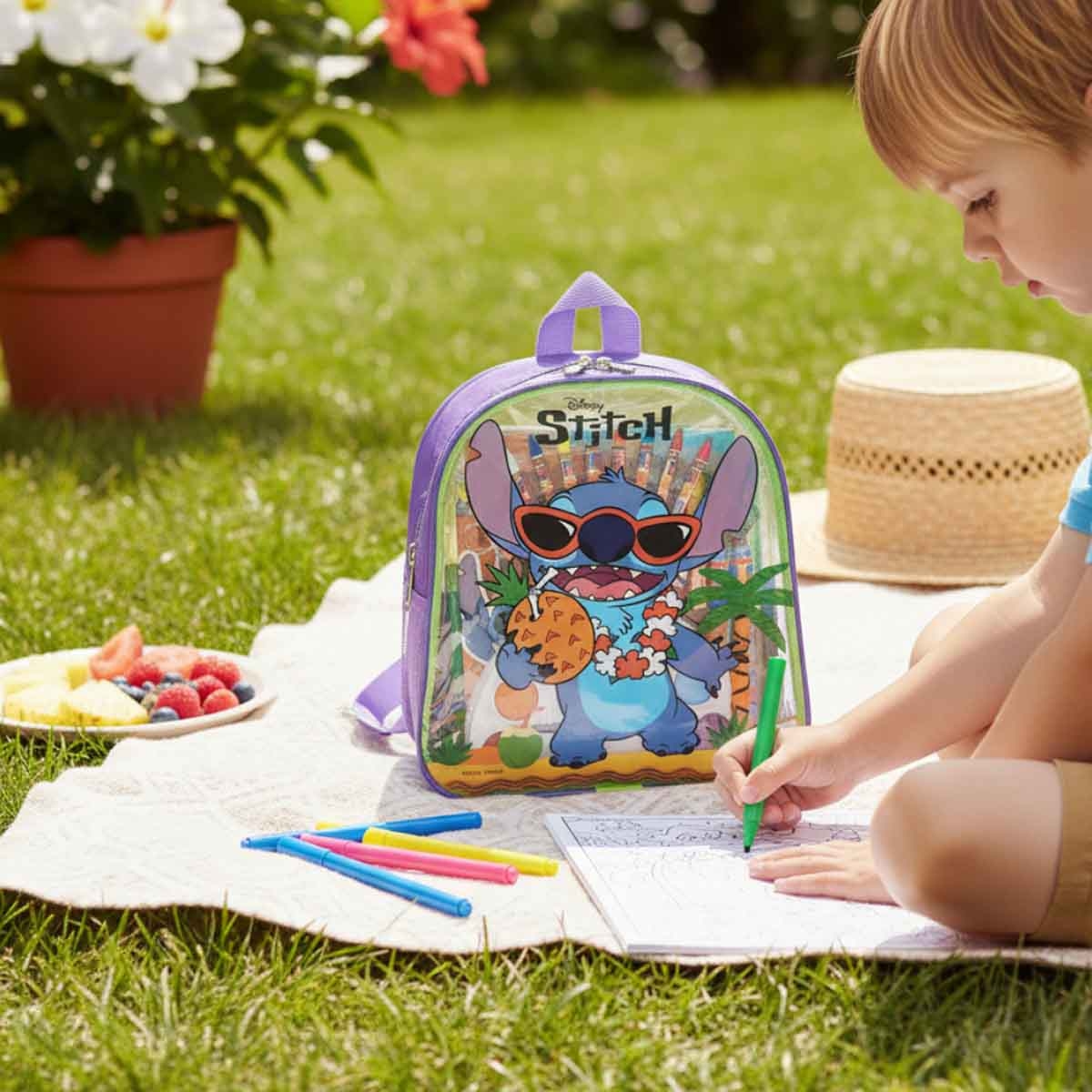 Disney Stitch Travel Coloring & Activity Set Unisex, 3-4 Years