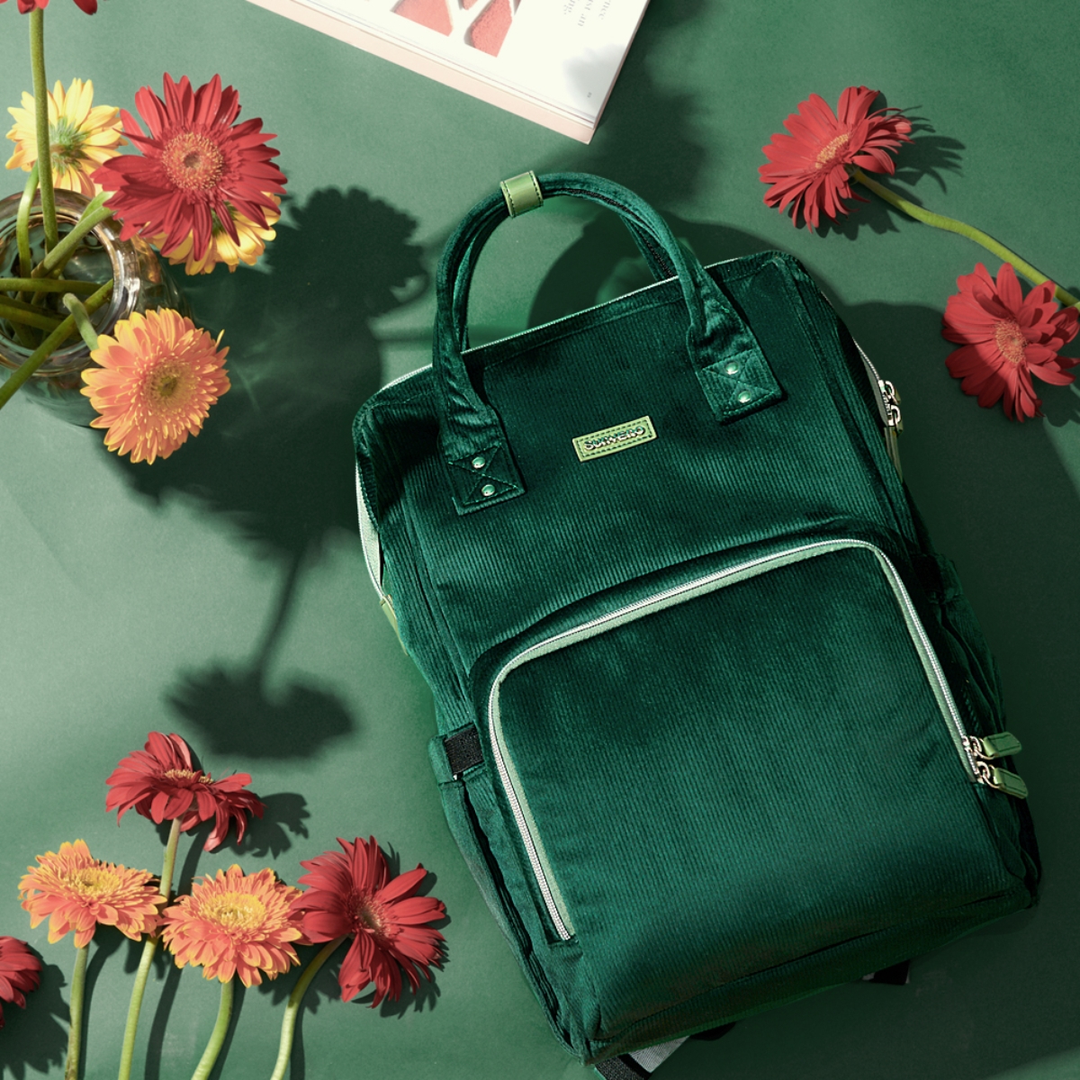 صنفينو حقيبة حفاضات باللون الأخضر للأطفال