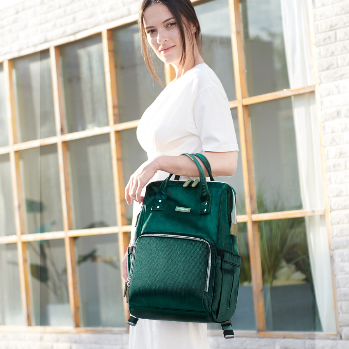 صنفينو حقيبة حفاضات باللون الأخضر للأطفال