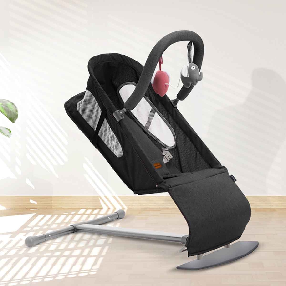 تيكنوم كرسي هزاز للأطفال باللون الأسود مع ألعاب