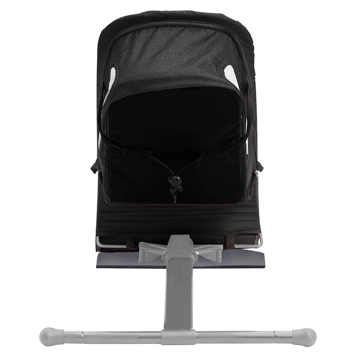 تيكنوم كرسي هزاز للأطفال باللون الأسود مع ألعاب